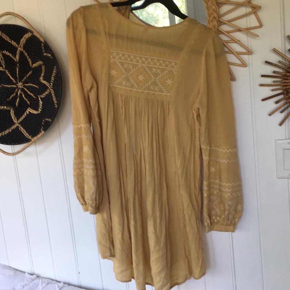 Embroidered tunic - Picture 4 of 4